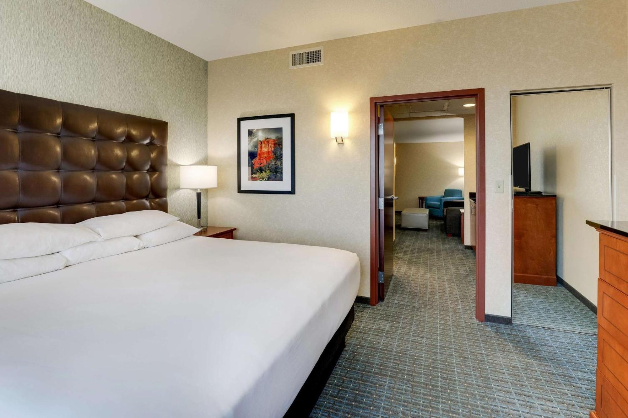 Drury Inn & Suites Phoenix Chandler Fashion Center Exterior photo